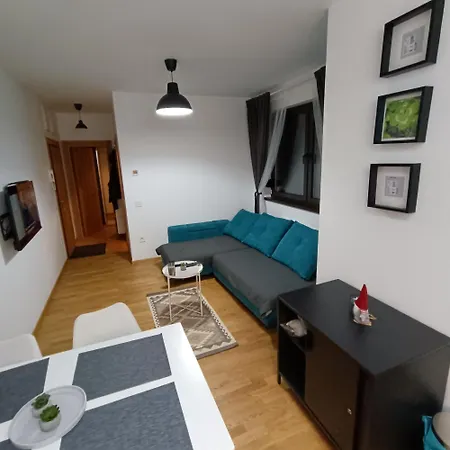 Plavi Bor Apartment